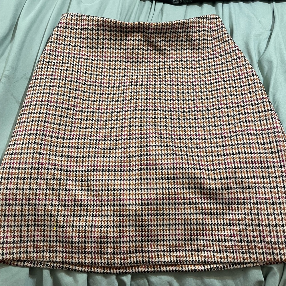 Classic Houndstooth Skirt